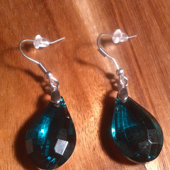 Green Glass Silvertone and Stainless Steel Drop Earrings - Picture 1 of 15